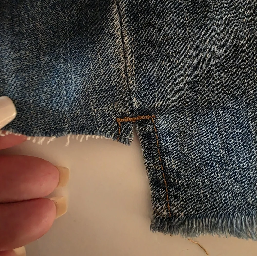Joe's Jeans 28 Denim Short Distressed Blue Jean Shorts Factory Cut Off